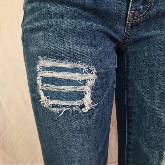 American Eagle Distressed Low Waisted Size 2 Jeggings Skinny Jeans Medium Wash - Picture 6 of 14